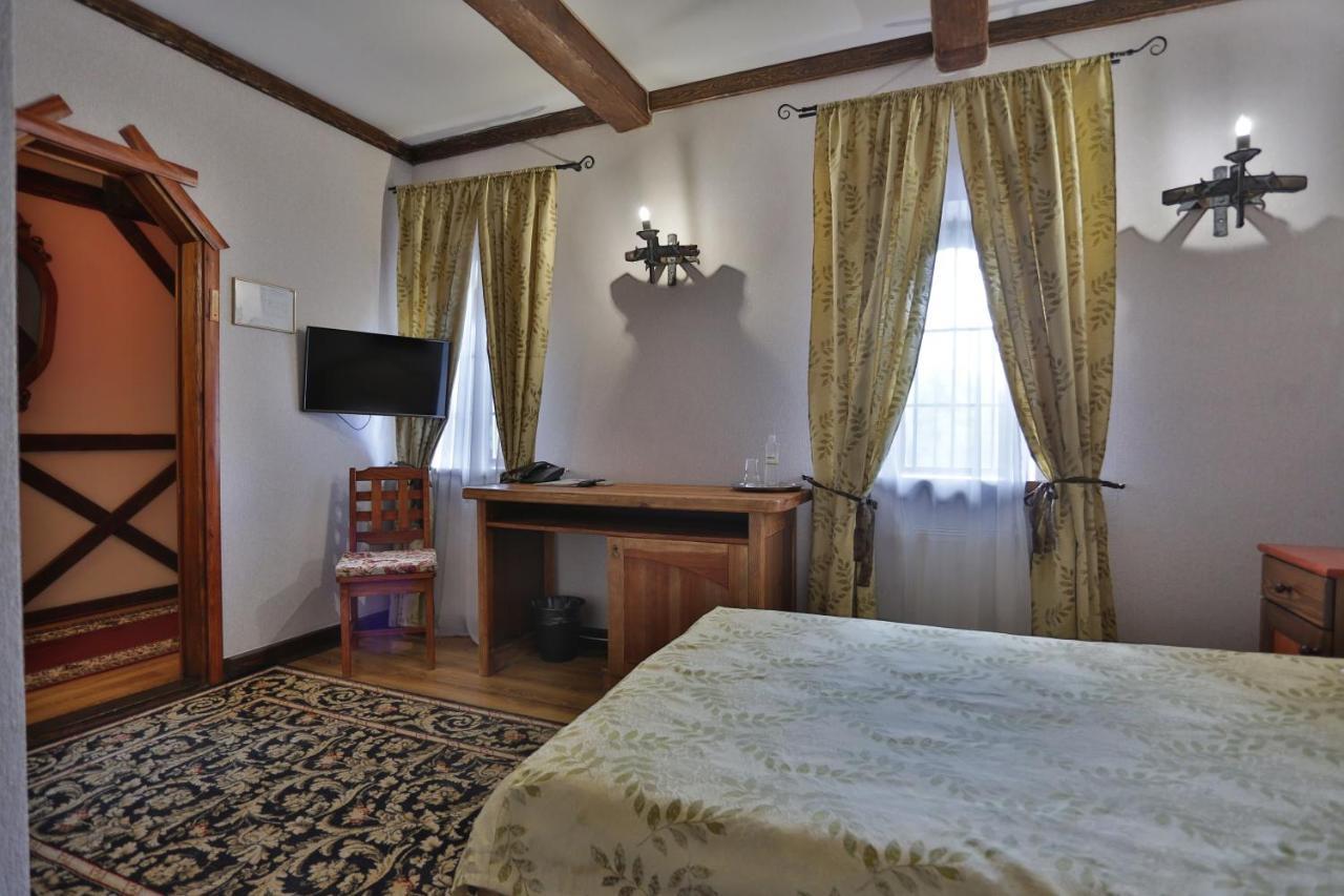 Hatne Hotel Fortetsya Hetmana מראה חיצוני תמונה